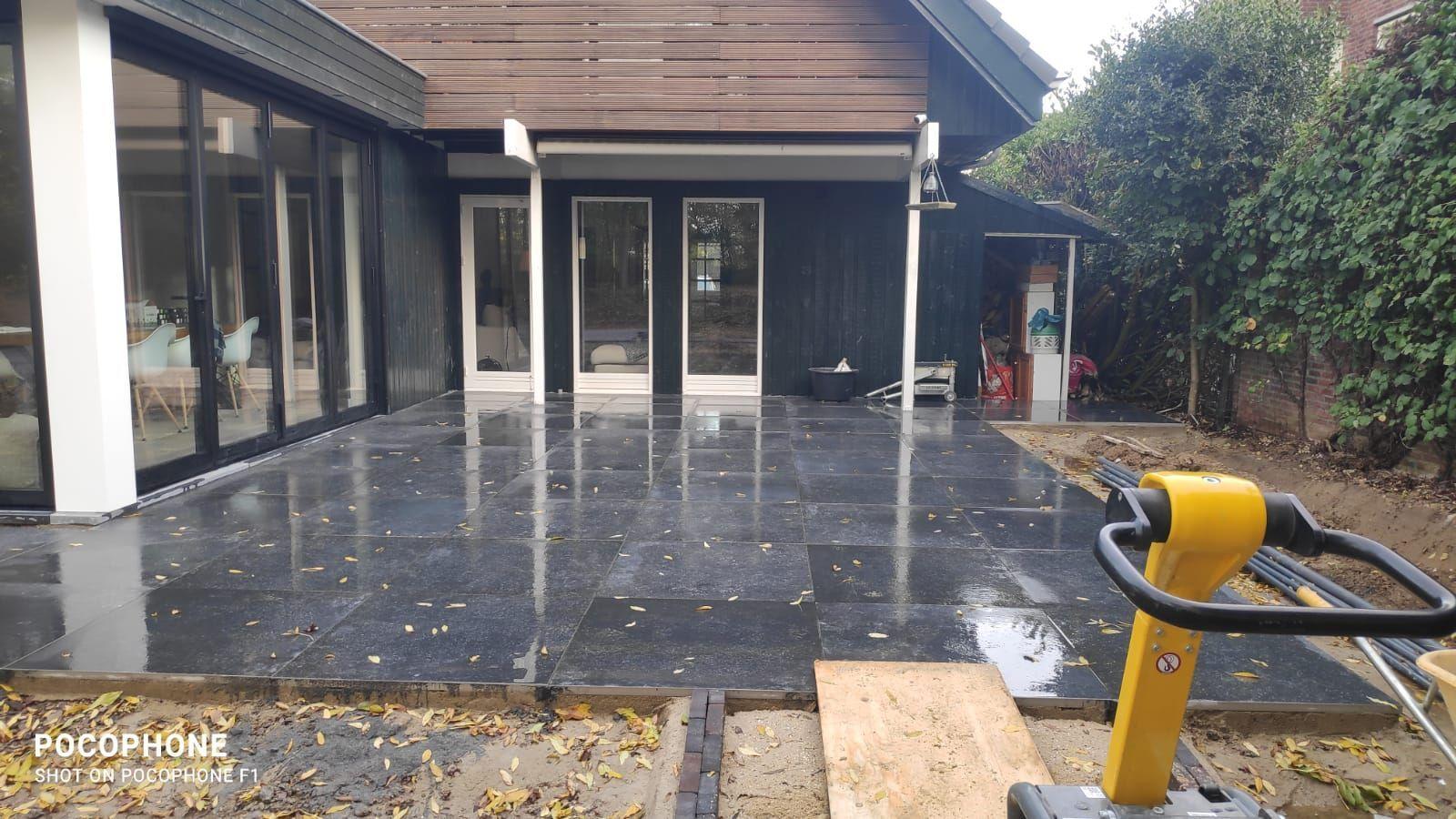 Keramische tegels blauwe hardsteen look