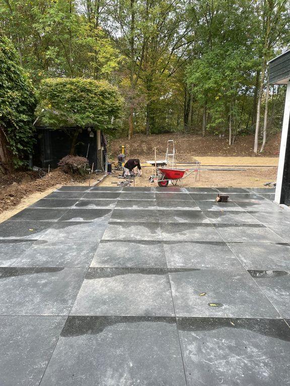 Maastricht achtertuin tegels